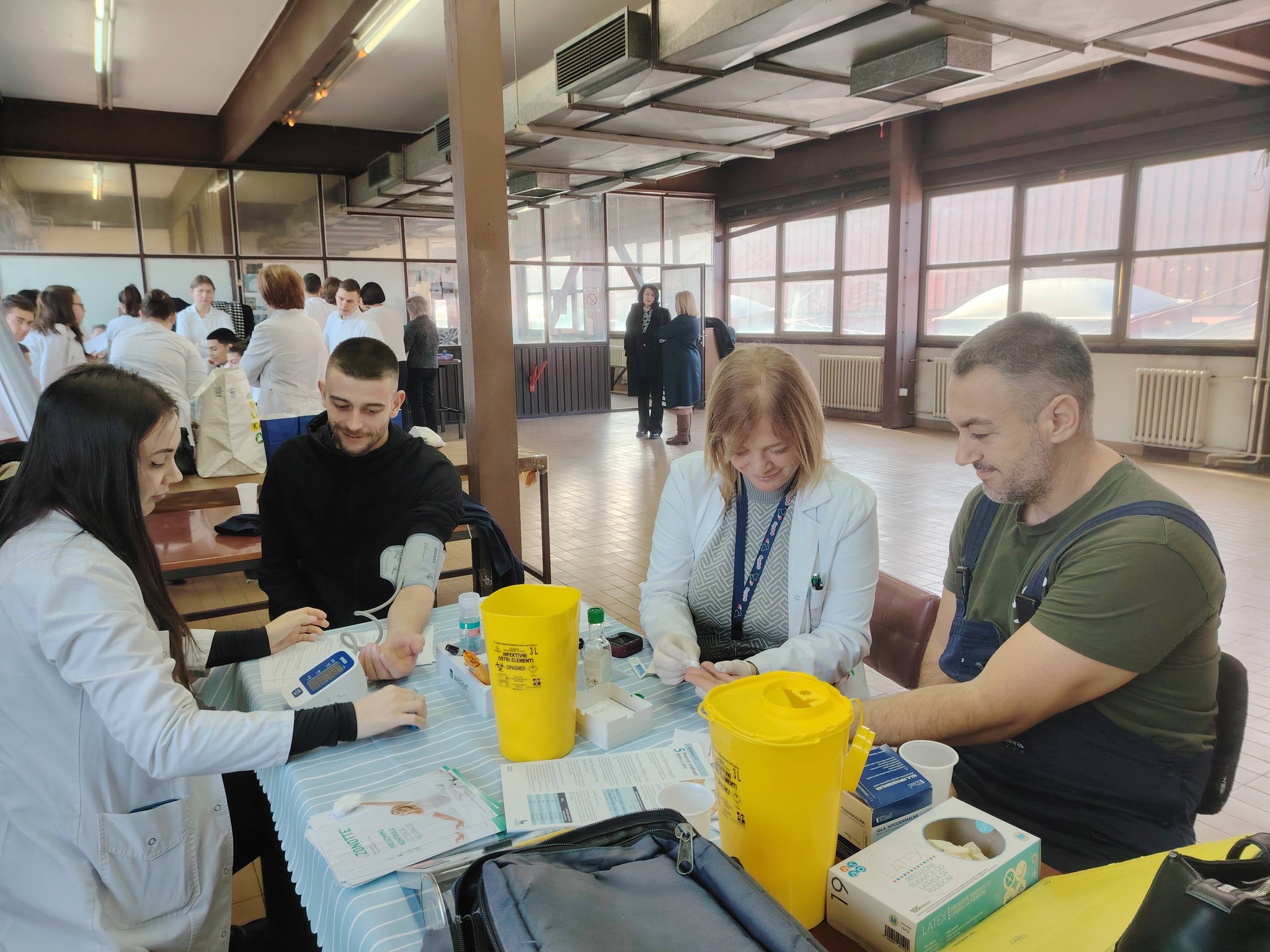 Превентивни прегледи запослених у фабрици „Застава оружје“